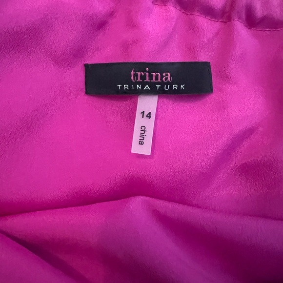 Trina Turk Wright One-Shoulder Sheath Dress – Fuchsia – Size 14 - Picture 2 of 9